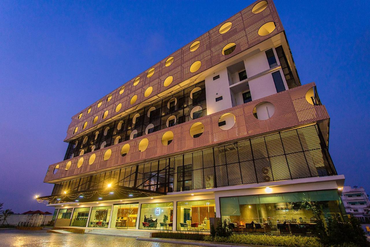 Hotel Fuse Rayong Esterno foto
