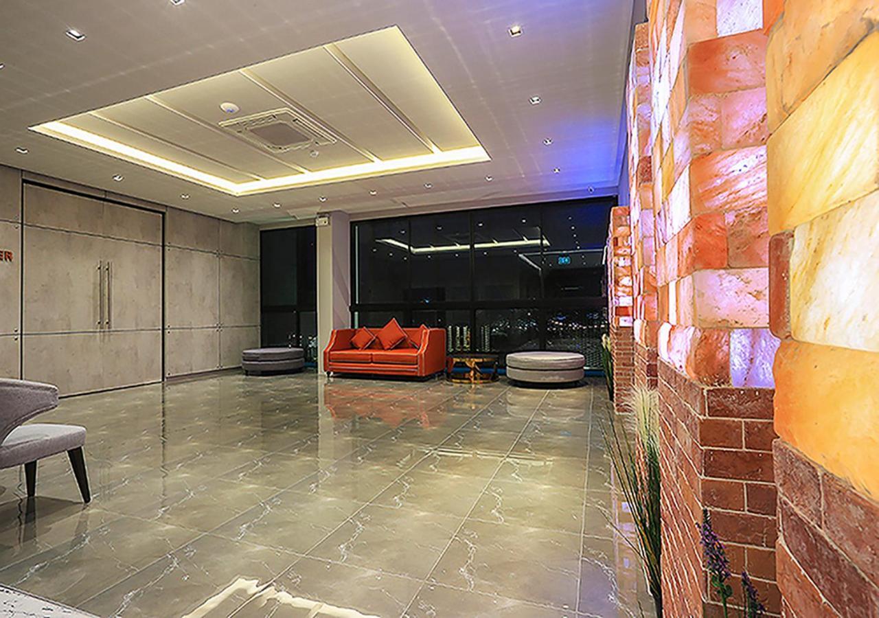 Hotel Fuse Rayong Esterno foto