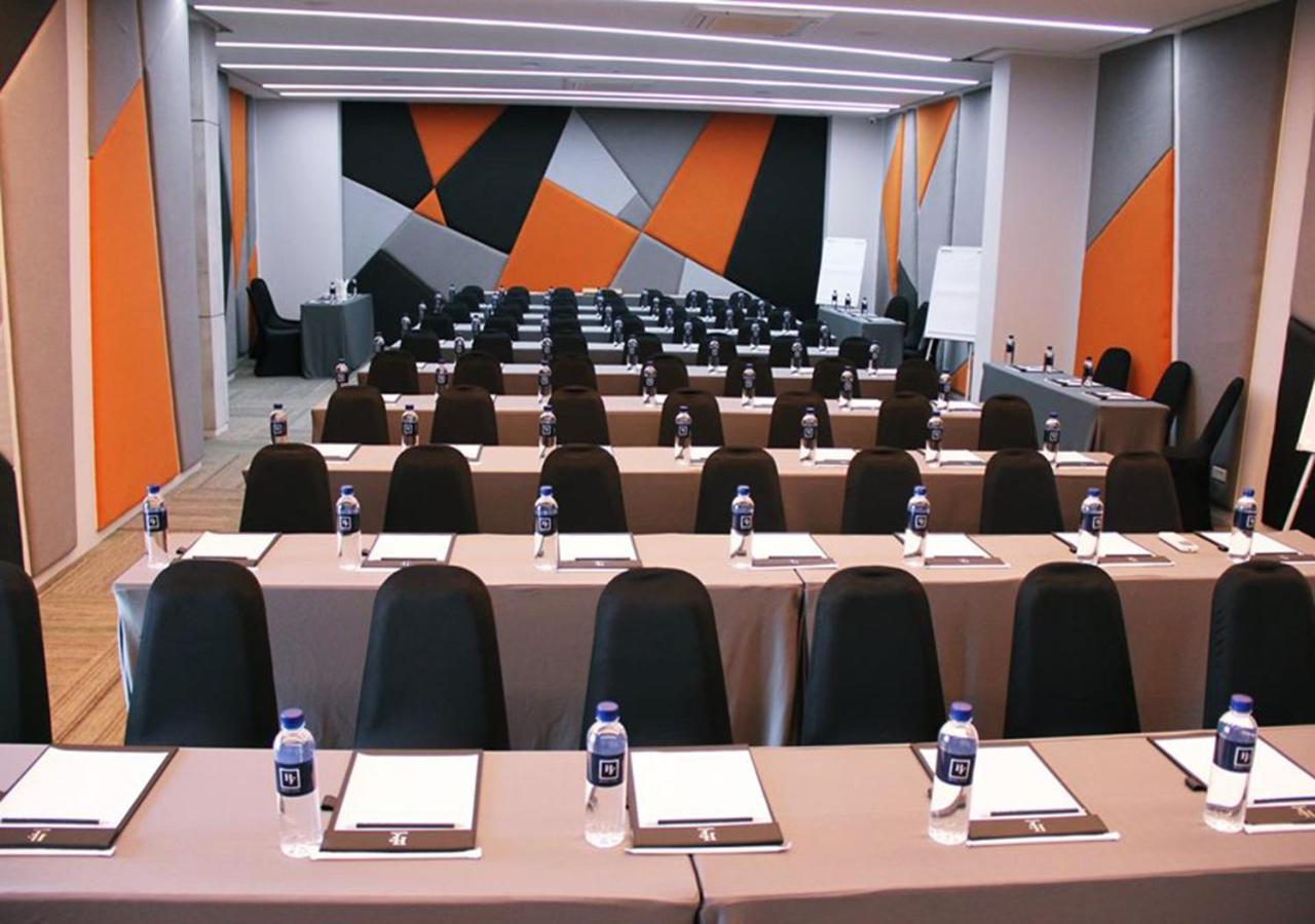 Hotel Fuse Rayong Esterno foto